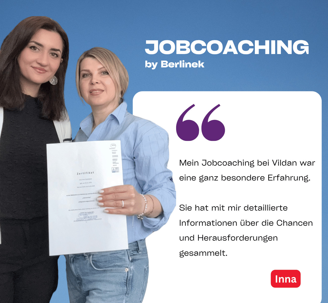 Vildan und eine glückliche Teilnehmerin des Jobcoaching-Programms lächeln in die Kamera